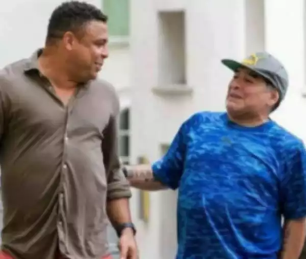 Football Legends, Ronaldo And Maradona Pictured Taking A Stroll